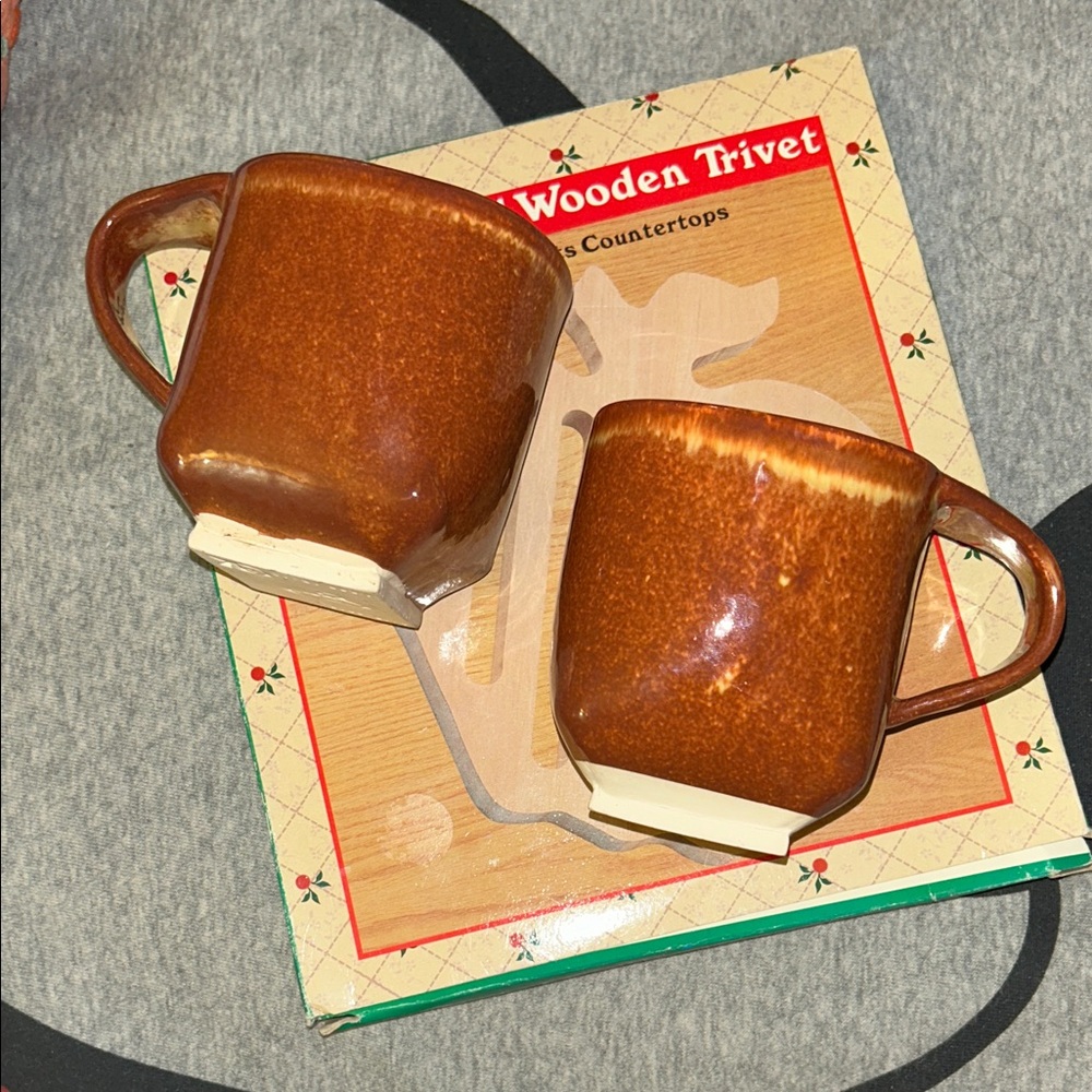 Brown handmade pottery Mug Set w/makers mark